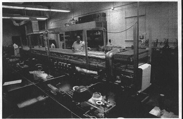 Dr. Kolobow and his machine in the basement of NIH's Building 31