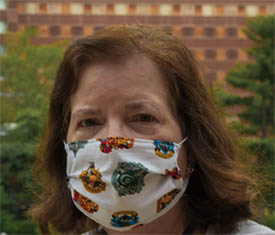 A woman wearing a facemask