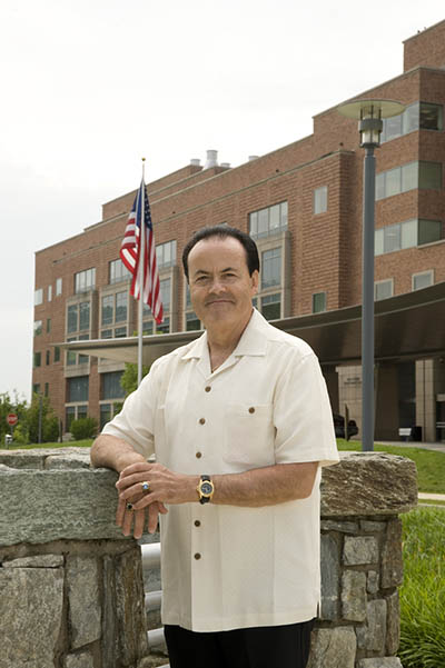 Walter Lingenfelder outside the NIH Clinical