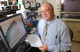  Paul Sieving in his lab