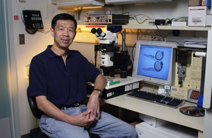 Paul Liu in his lab