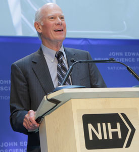 FORMER CONGRESSMAN JOHN PORTER AT PODIUM