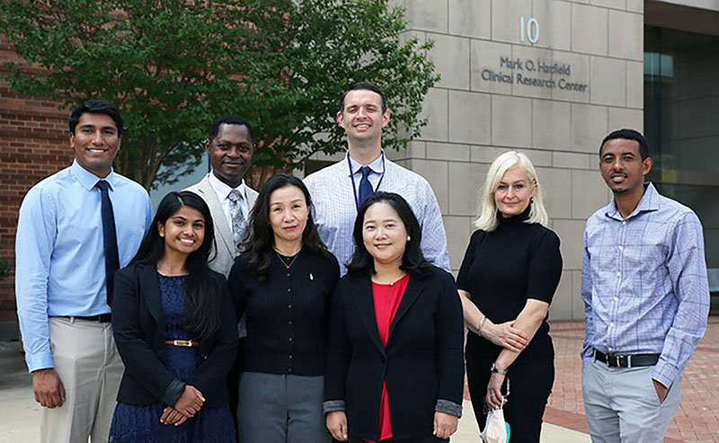 group shot of the Agbor-Enoh lab