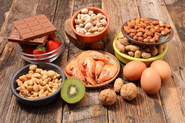 foods that can trigger food allergies, including shellfish, peanuts, and eggs