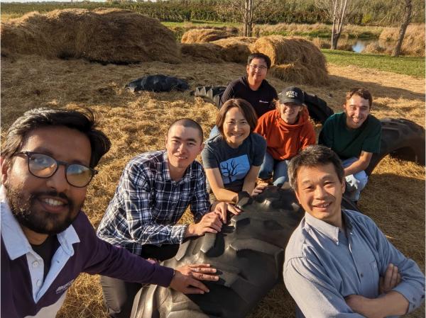 Dr. Jiyeon Choi (third from left) with members of her lab