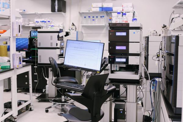 A mass spectrometer in the CARD lab