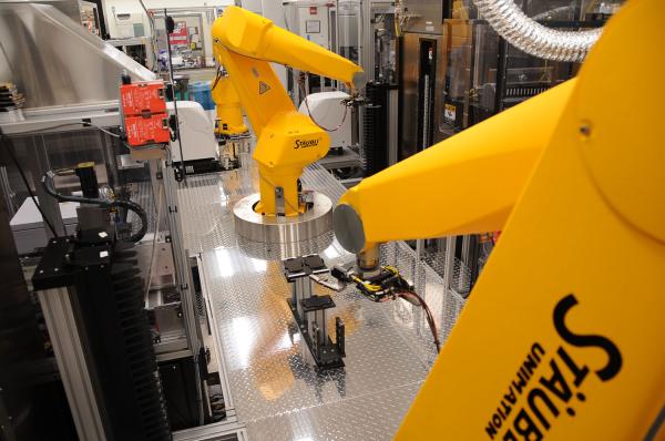 drug-screening robots performing automated experiments